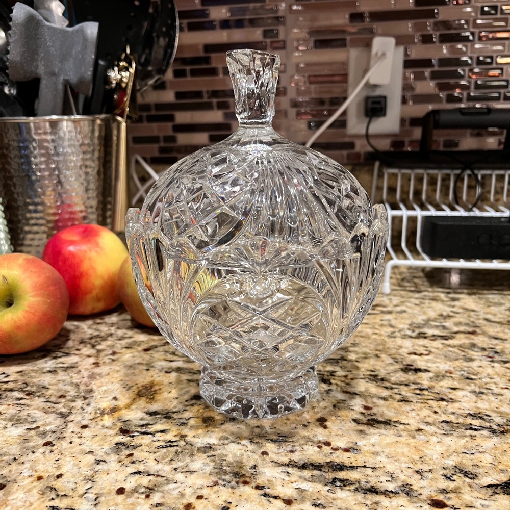 Crystal Clear Lidded Candy Bowl 8.5 inches tall